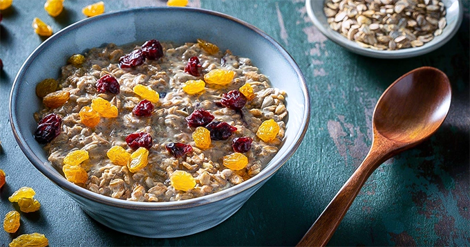 A healthy bowl of oats | Trainest