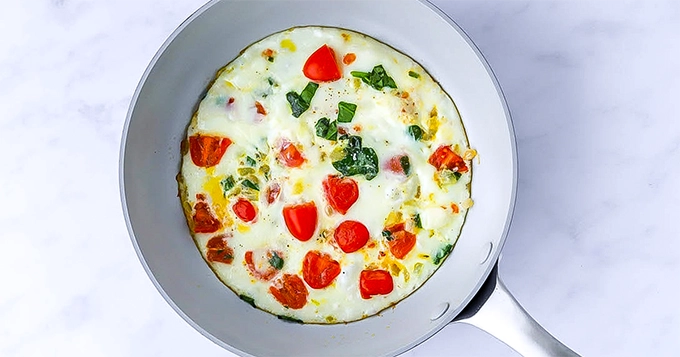 Egg White Omelette with Vegetables | Trainest 