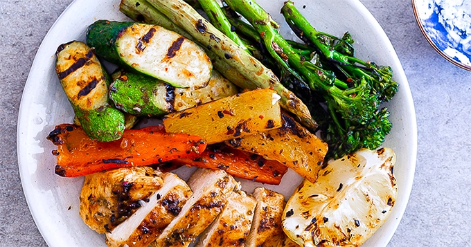 Grilled Chicken with Roasted Vegetables | Trainest 