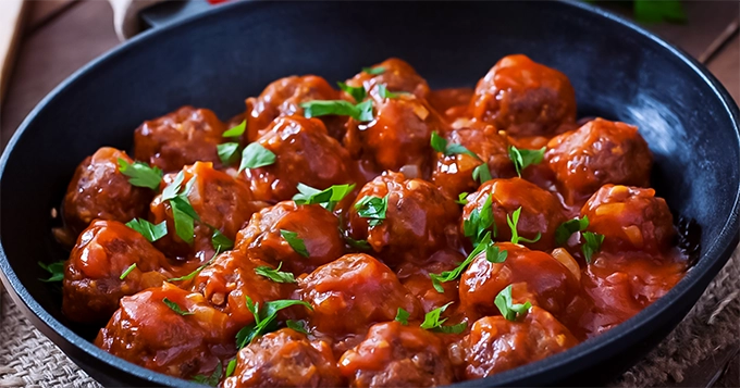 Meatballs in Marinara Sauce | Trainest 