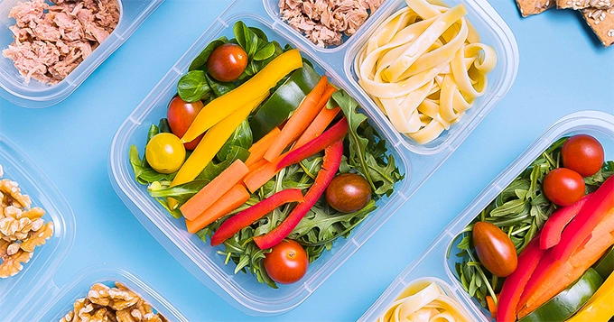 Meal-prepped lunchboxes | Trainest 