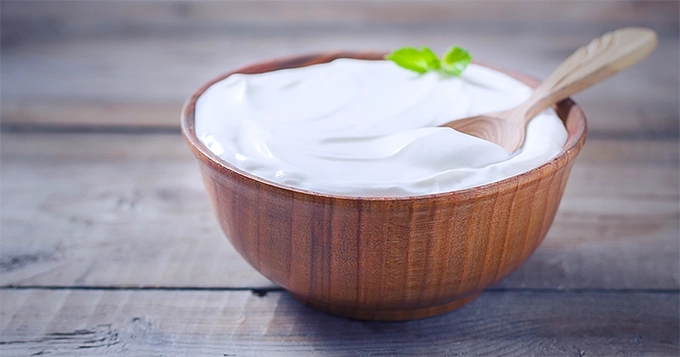 A serving of Greek yogurt | Trainest 