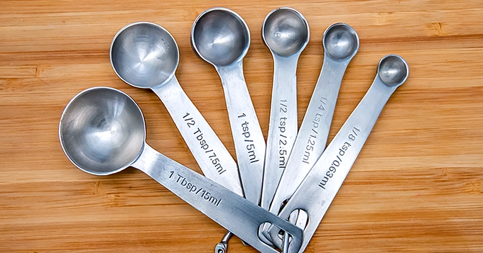 A set of measuring spoons | Trainest 