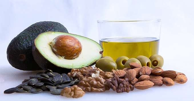 Food sources of healthy fats | Trainest 