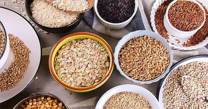 Bowls of different types of grains | Trainest 