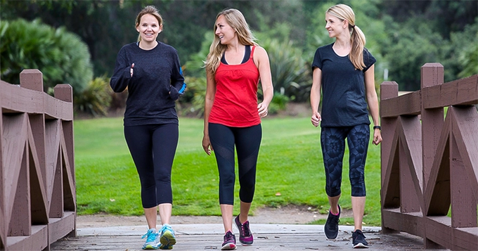 A group of women walking for exercise | Trainest 