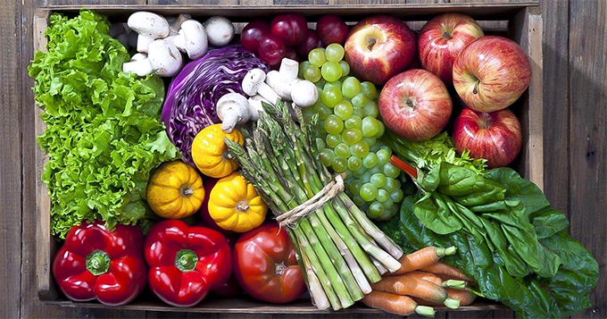 A box of fresh produce | Trainest
