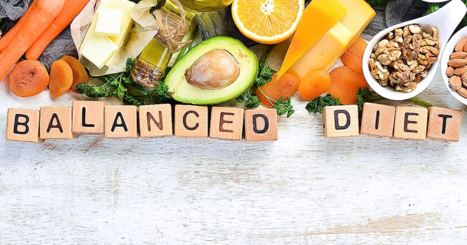 A variety of healthy ingredients for a balanced diet | Trainest 