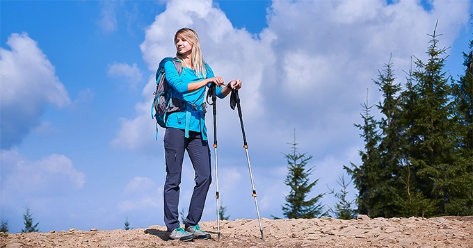 A woman on a hike | Trainest 