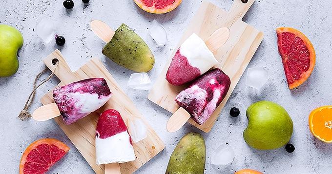 Different flavors of yogurt fruit pops | Trainest
