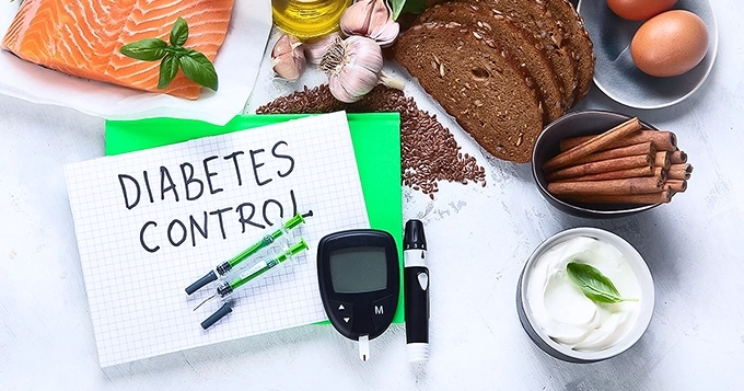 A variety of foods and medical instruments helpful in diabetes control | Trainest
