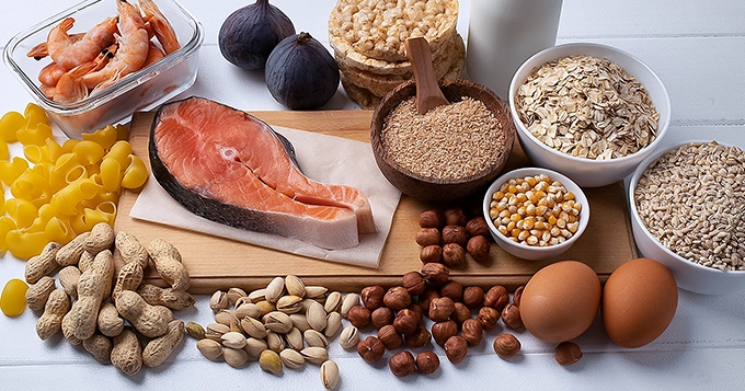 Selection of foods rich in protein | Trainest